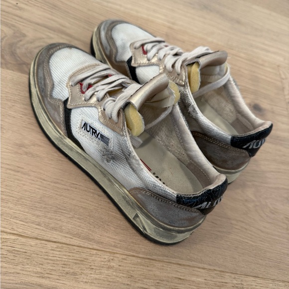 Women’s Autry Fashion Sneaker Size 37 - Picture 5 of 7